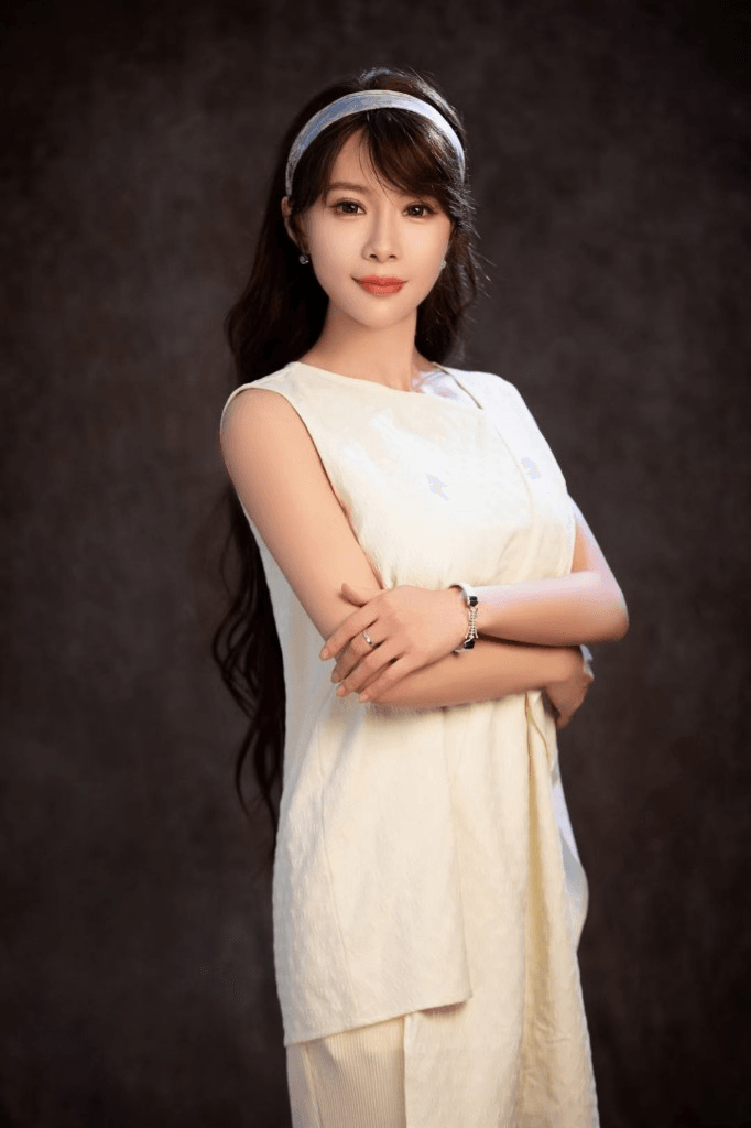 文鼎纵横创始人 赫言老师肖像